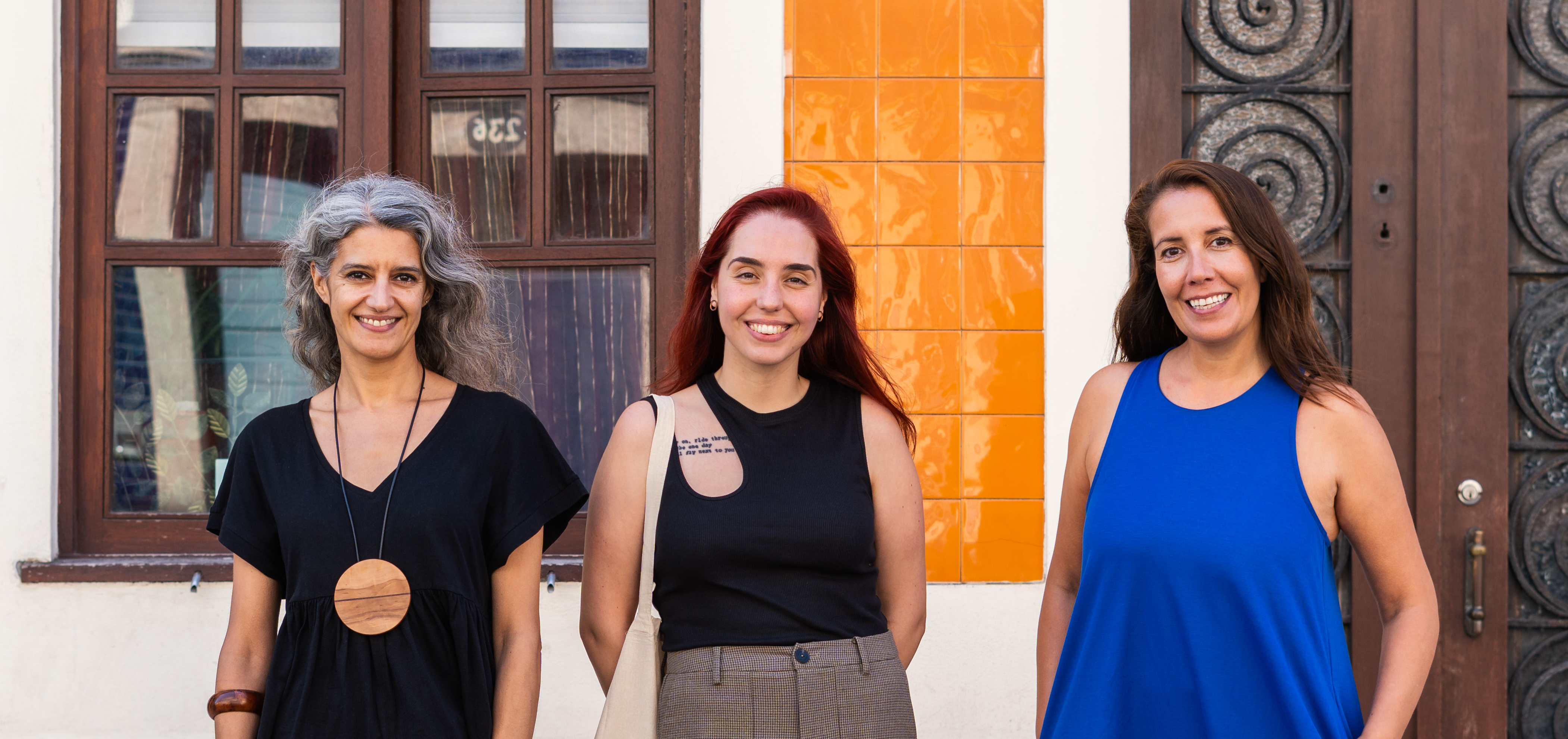 fotografia das convidadas e moderadora do podcast, da esquerda para a direita: Ana Pina, Ana Freitas, Patrícia Soares da Costa